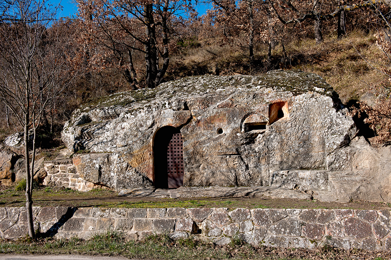 ermita-rupestre-de-cadalso-en-valderredible