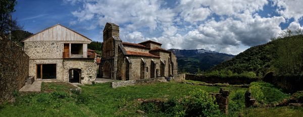 iglesia-santa-maria-la-real-del-piasca